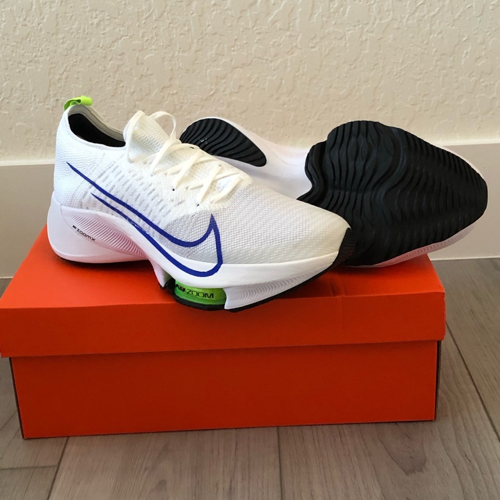 Men’s Nike Air Zoom Tempo NEXT% Flyknit running sneakers -BRAND NEW & NEVER WORN